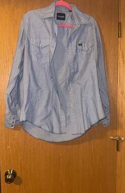 Wrangler Men's Cowboy Cut Western Chambray Long Sleeve Pearl Snap Shirt